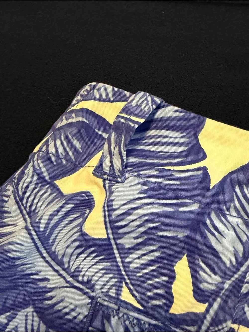 Vineyard Vines Blue Leaf-Print Bermuda Shorts on White